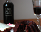 Cake au vin rouge et au chocolat noir