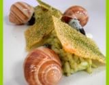 Escargots, risotto thé vert et tuiles parmesan