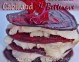 Millefeuille de betterave croustillante au cabillaud, pesto de betterave crue et riz rose