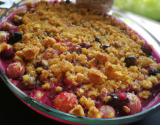 Crumble fraises groseilles cassis