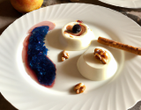 Panna cotta au gorgonzola et compotée de poires au noix