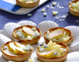 Tartelettes sucrées-salées aux poires et au roquefort