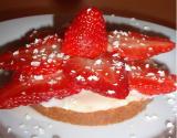 Tartelettes aux fraises, spéculoos et chocolat blanc