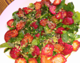 Salade sucrée salée aux fraises