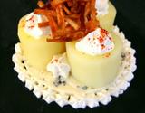 Pommes de terre tièdes et croustillantes, fourme d'Ambert et chantilly de fourme