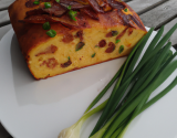 Cake au bacon chorizo et ciboulette