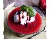 Île flottante sur coulis de fraise au basilic