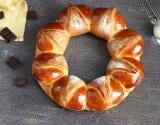 Brioche couronne en forme de fleur