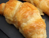 Croissants au fromage de chèvre et huile de noix