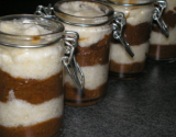 Duo de mousses chocolat-poire en verrine