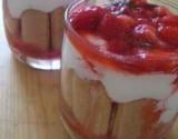 Verrine façon charlotte aux fraises