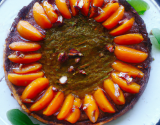 Tarte fine aux abricots au yaourt pistaché et cacao