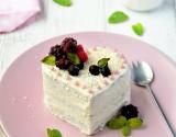 Layer cake aux fruits rouges