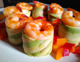 Rouleaux de poivrons, gambas et guacamol