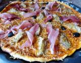 Pizza artichaut et jambon speck à l'emmental