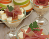 Verrines poires roquefort et jambon cru