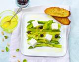 Asperges vertes, olives et citron au Carré Frais 0 % et herbes fraîches