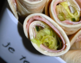 Wraps de jambon, laitue et fromage frais