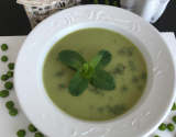 Soupe de pois chiche à la menthe