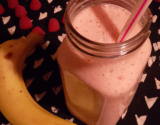 Smoothie rafraîchissant aux framboises et à la banane