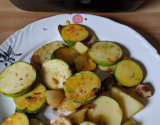 Courgettes et pommes de terre sautées