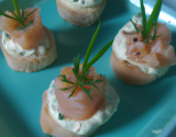 Canapés saumon roquefort