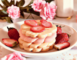 Fraisier aux biscuits roses de Reims