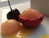 Litchis sous coulis de passion