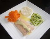 Pavé de saumon et ses tagliatelles de légumes accompagné d'une sauce hollandaise
