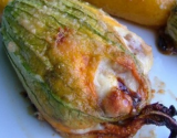 Courgette en fleur farcie au fromage frais et aux noix