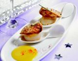 Poêlées de noix de St Jacques au foie gras sur crème de giraumon safranée