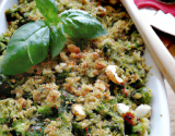 Crumble de légumes d'été au pesto de basilic