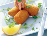 Croquettes de saumon assaisonnées de citron et d'aneth