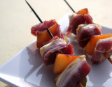 Brochettes de magret aux pêches