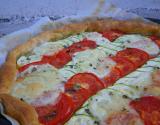 Tarte chorizo, courgettes, tomates et mozzarella