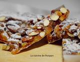 Panforte aux amandes, noisettes, raisins secs et agrumes confits