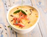 Soupe de melon au basilic et jambon sec