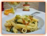 Penne rigate aux courgettes et fleurs de courgettes