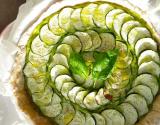 Tarte à la courgette et crème de courgettes au basilic