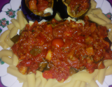 Pâtes complètes à la tomate et aux aubergines