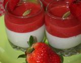 Panna cotta à la fraise et à la cardamome