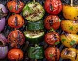 Brochettes de courgettes au barbecue avec sa marinade