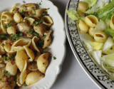 Salade de Conchiglie Rigate et poulet grillé au Parmesan et origan