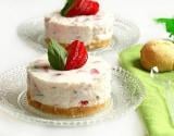 Mousse de fraise et roquette sur son croustillant biscuit