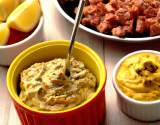 Lomos dips mustard