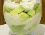 Verrine d'avocat au roquefort et aux noix