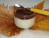 Panna cotta au chocolat blanc et sauce au chocolat noir