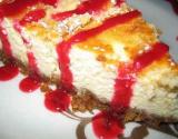 Cheesecake et coulis de framboises