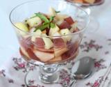 Salade de fruits frais, gelée de vin rosé vanillée, sirop au vin rosé-verveine citronnelle