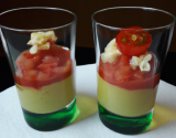 Verrine apéritive à la fondue de Tomates de France et mousse de Concombre de France